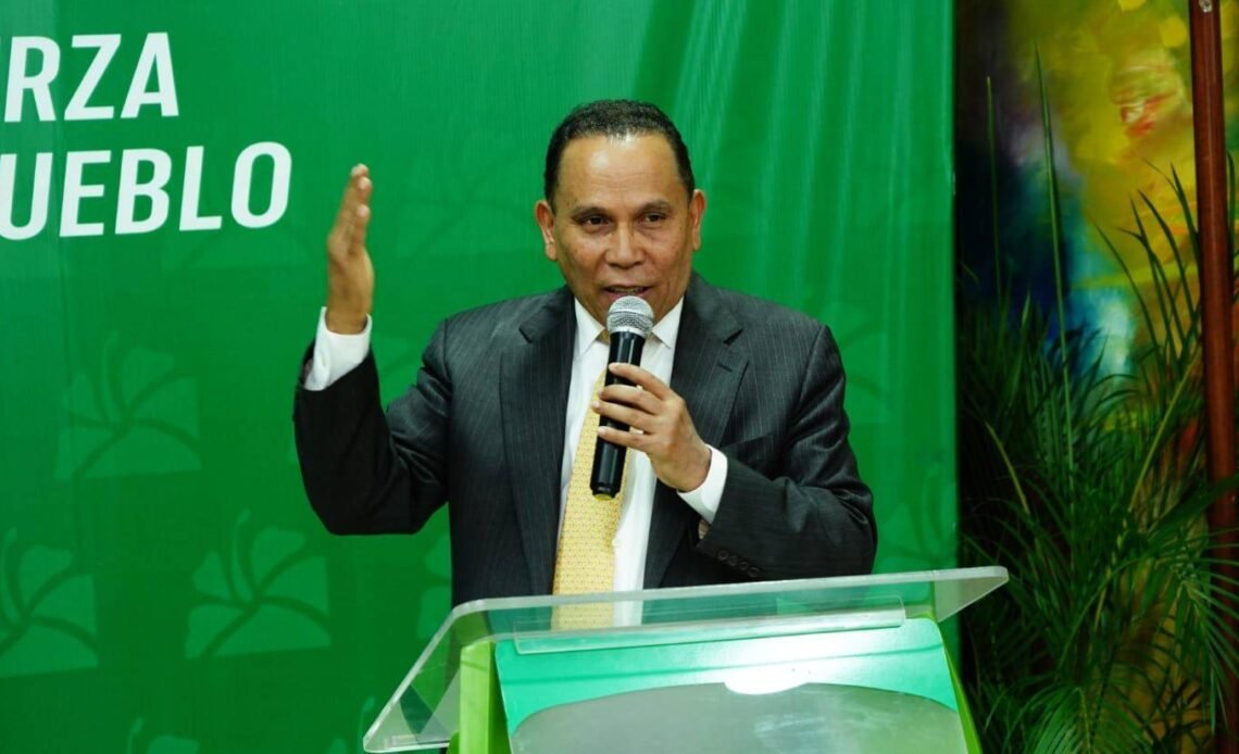 Radhamés Jiménez califica al Gobierno de “caricatura cómica” y critica gestión ante lluvias y obras inconclusas